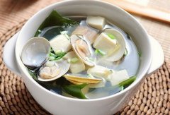 蛤蜊海带豆腐汤的做法视频