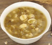 绿豆薏米莲子粥的做法视频