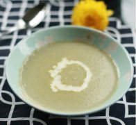 奶油西兰花蘑菇浓汤的做法视频