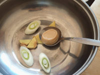 鲜虾火锅的做法步骤2
