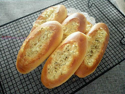 蒜香面包的做法