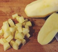 青豆烩土豆的做法步骤2