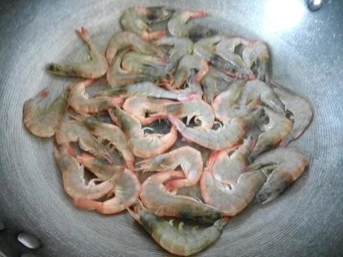 湖北潜江油焖大虾的做法