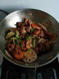 干锅鸡翅虾的做法步骤16