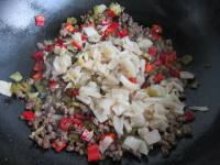 酸白菜炒牛肉末的做法步骤7
