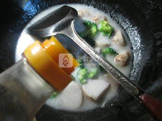 西兰花煮香芋的做法步骤：5