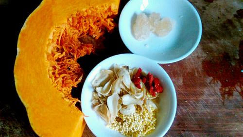 南瓜薏米羹的做法