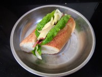培根洋葱法棍三明治的做法步骤6