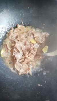 土豆丝炒牛肉的做法步骤7