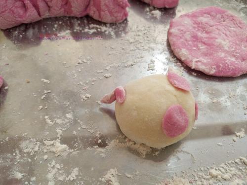 香菇猪肉小猪包的做法