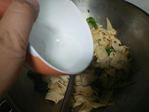 青椒干豆腐的做法
