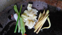麦豆干豆角焖鸡肉的做法步骤6