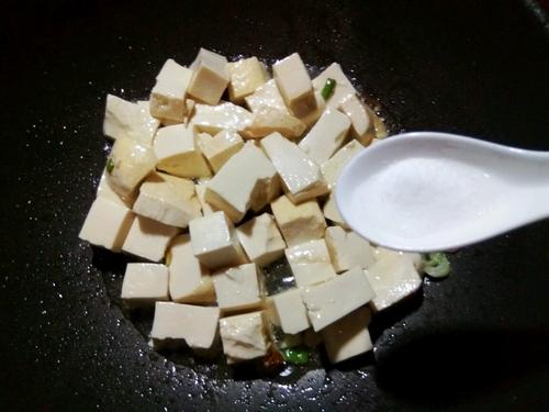 茄汁豆腐的做法