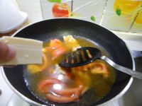 西红柿芦笋肉片汤的做法步骤8