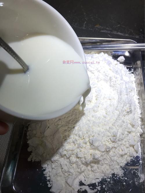 牛奶甜馒头的做法
