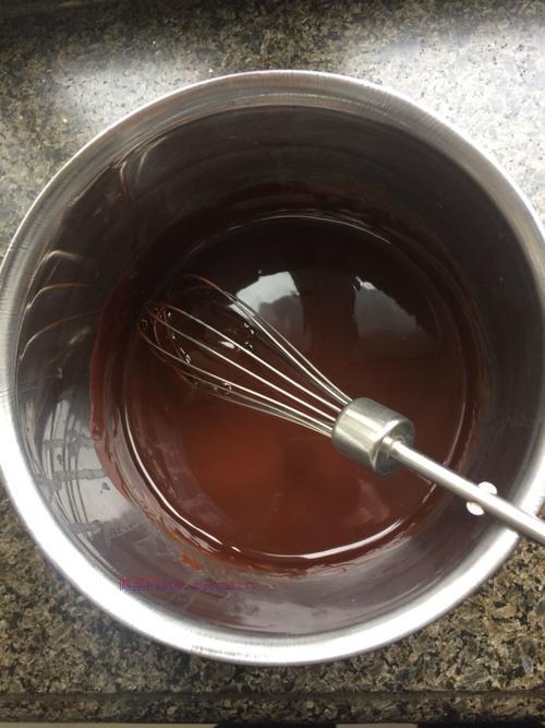 松软的巧克力布郎尼蛋糕的做法