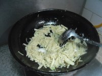 金针菇炒油麦菜的做法步骤7