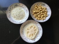 糯米莲藕豆浆的做法步骤1