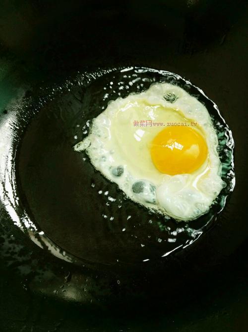 香菇鸡蛋面的做法