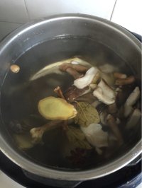腊野鸡香菇汤的做法步骤5
