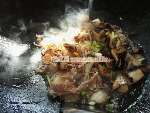 卷心菜焖饭（电压锅版）的做法
