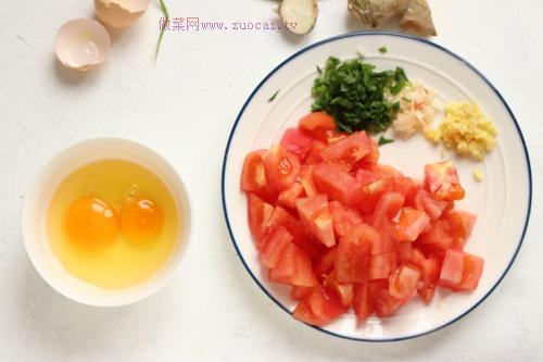 西红柿鸡蛋面的做法