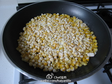 中式甜品玉米烙的做法步骤5