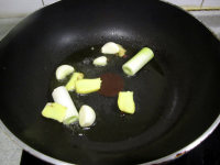 腊排骨炖小土豆的做法步骤2