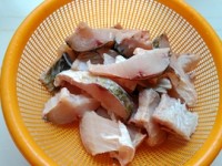上海熏鱼的做法步骤2
