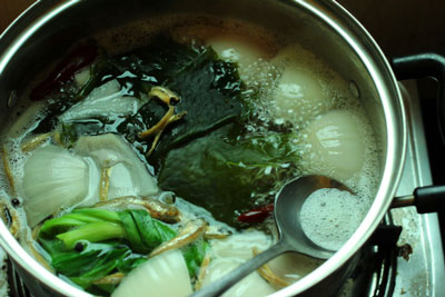 韩国鳀鱼高汤的做法图解，家庭如何自制鳀鱼高汤