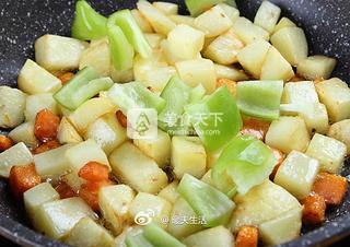 香煎土豆的做法步骤：6