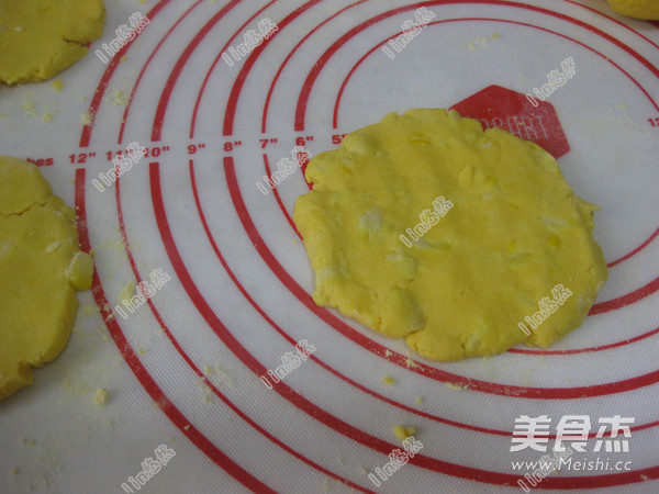 玉米面鸡蛋小饼#幼儿3岁菜谱#的做法