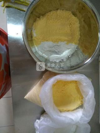 香甜玉米叶饼的做法步骤：2