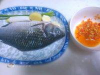 剁椒红烧鱼的做法步骤1