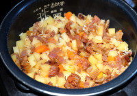 香肠土豆焖饭的做法步骤9