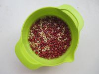 红豆薏米山药汤的做法步骤1