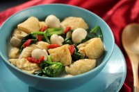 菠菜口蘑烩豆腐泡的做法步骤10