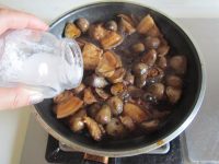 草菇肉片的做法步骤8
