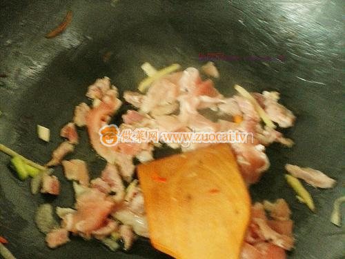 沙爹金菇豚肉片的做法