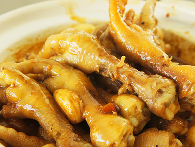 砂锅焖鸡爪的做法，砂锅怎么焖鸡爪简单好吃