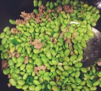 青豆烩土豆的做法步骤4