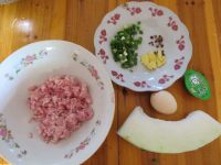 冬瓜肉丸汤的做法步骤1