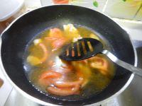 西红柿芦笋肉片汤的做法步骤7