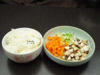 胡萝卜香菇炒饭的做法步骤1