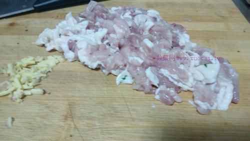 猪肉香菇小白菜馄饨的做法