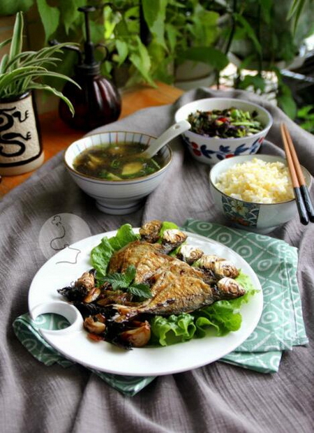 紫苏煎焖鱼