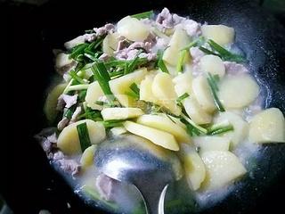 土豆肉片汤的做法步骤：7