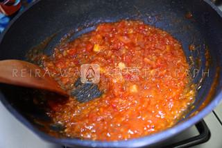 茄汁卷心菜炖鸡肉的做法步骤：5