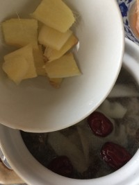 香菇炖乳鸽的做法步骤8