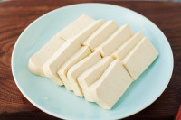 蒜香焖油炸豆腐的做法步骤3